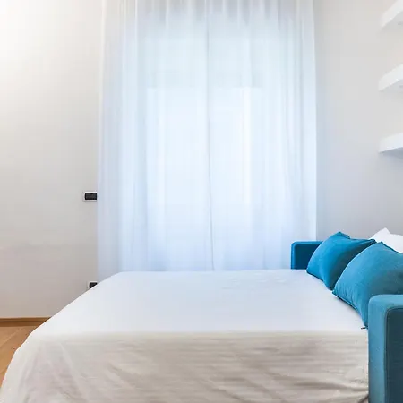 Corso Como-garibaldi - Luxury Flat With Parking And Wifi Apartmán