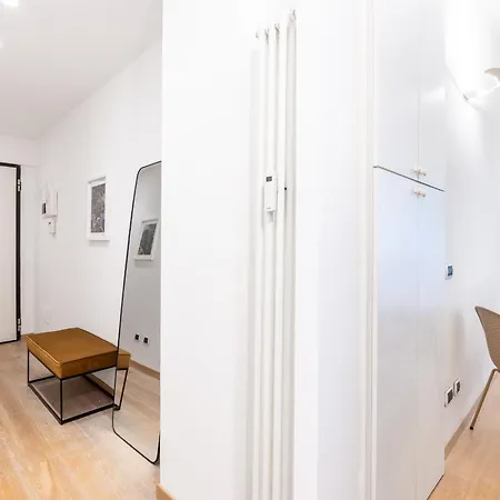 Corso Como-garibaldi - Luxury Flat With Parking And Wifi